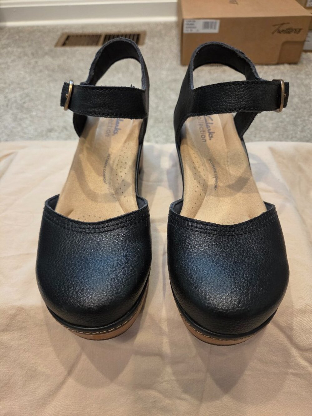 Clarks Paizlee Leah Clog
